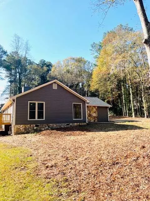 55 Dogwood LN, Mcdonough, GA 30253