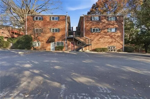 Atlanta, GA 30309,343 8th ST NE #T1