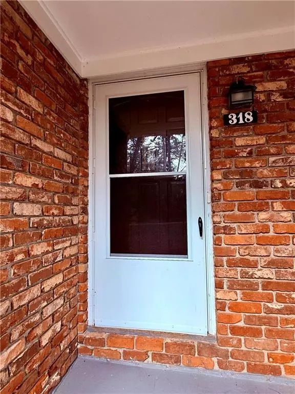 Oxford, GA 30054,318 W Bonnell ST