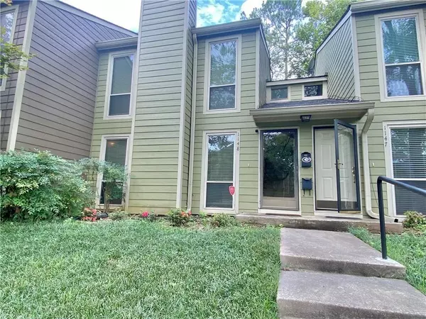 1148 Riverbend Club DR SE, Atlanta, GA 30339