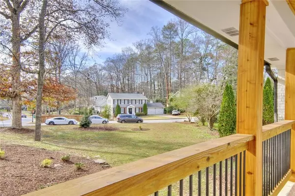 Atlanta, GA 30328,7235 Thornhill LN