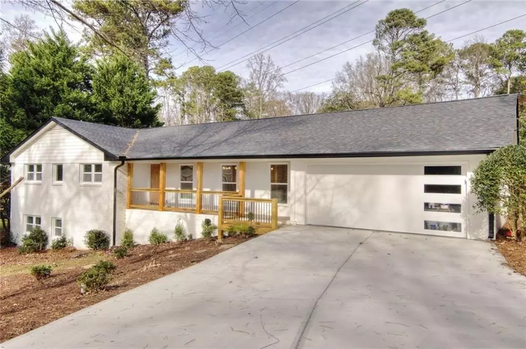 Atlanta, GA 30328,7235 Thornhill LN