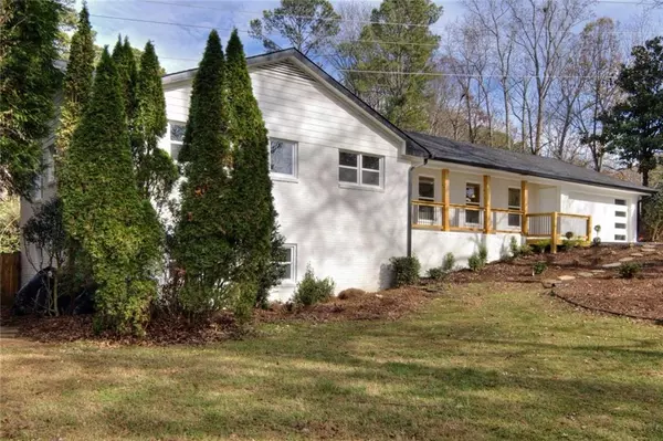 Atlanta, GA 30328,7235 Thornhill LN