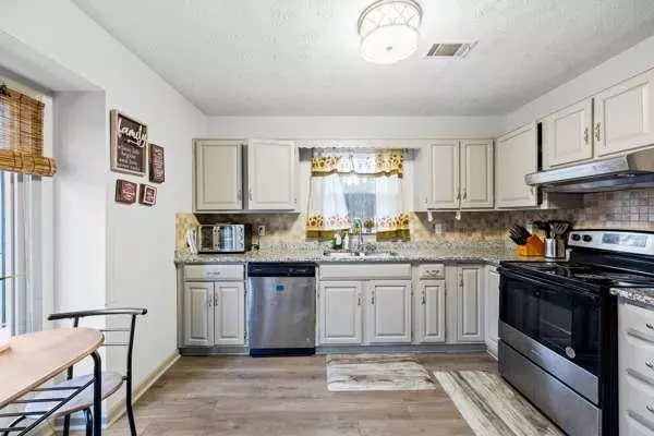 Fayetteville, GA 30214,280 Woodsong DR