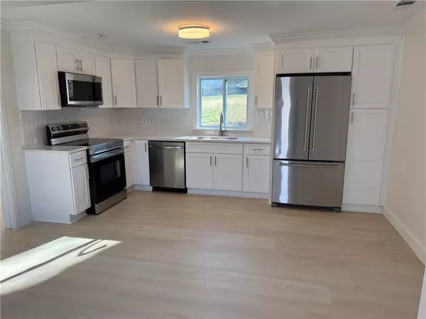 Cumming, GA 30028,3915 Dahlonega HWY