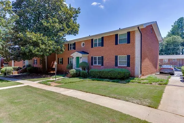 4282 Roswell RD NE #D2, Atlanta, GA 30342