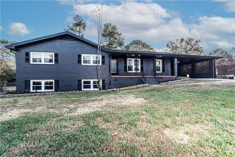 2135 surrey TRL, Conyers, GA 30013