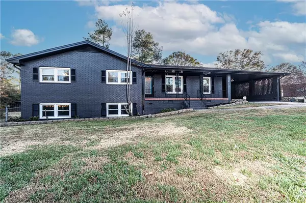 2135 surrey TRL, Conyers, GA 30013