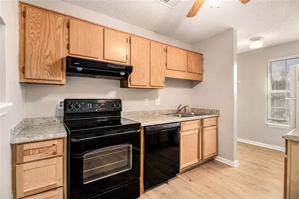 Douglasville, GA 30134,6174 Field Stone DR