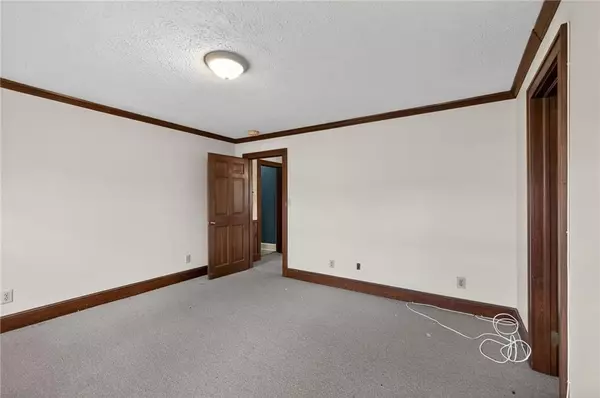 Conyers, GA 30012,873 College AVE NW