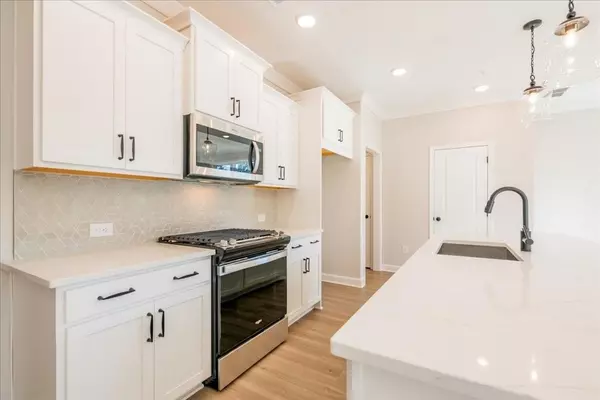 Marietta, GA 30066,233 Bluffington WAY