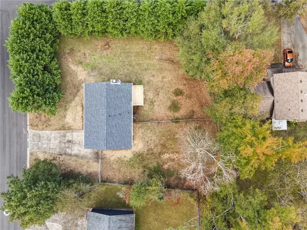 Snellville, GA 30039,2432 Mistletoe LN