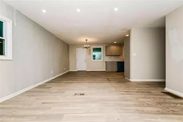 Atlanta, GA 30354,3382 Renault RD