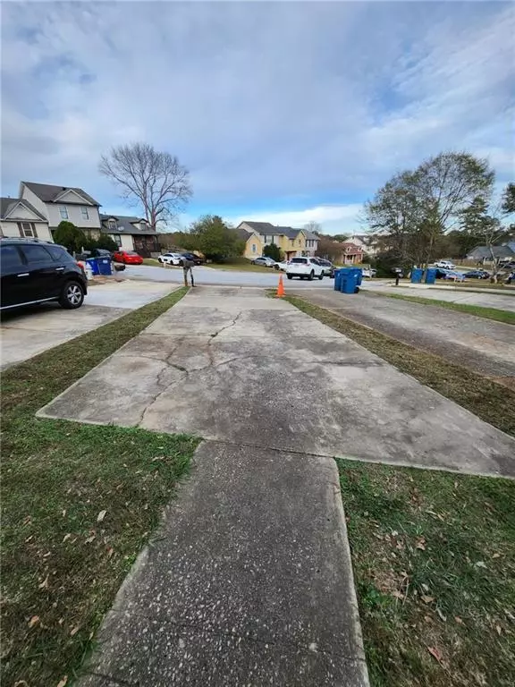 Riverdale, GA 30274,8173 Canyon Forge DR