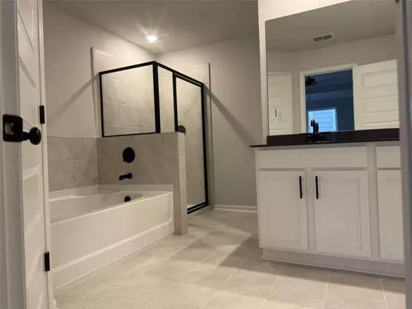 327 Yukon DR #65, Conyers, GA 30094