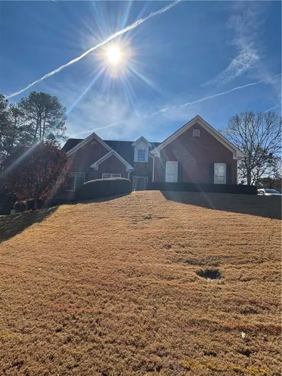 1580 Little Lisa LN, Snellville, GA 30078