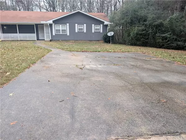Ellenwood, GA 30294,155 Chesapeake DR #145