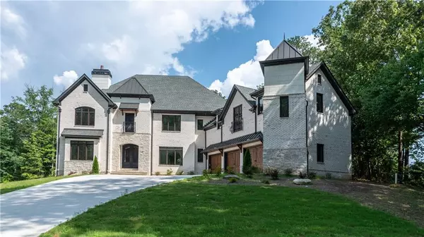 Roswell, GA 30075,10745 Shallowford RD