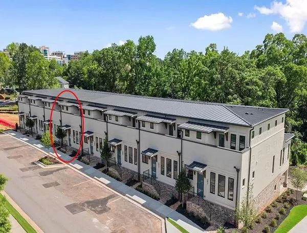 281 White ST NW #5, Marietta, GA 30060