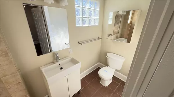 Atlanta, GA 30317,1125 Boulevard DR SE