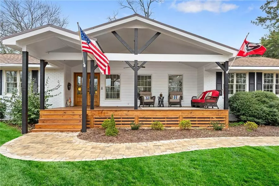 4535 Barnett Shoals RD, Athens, GA 30605