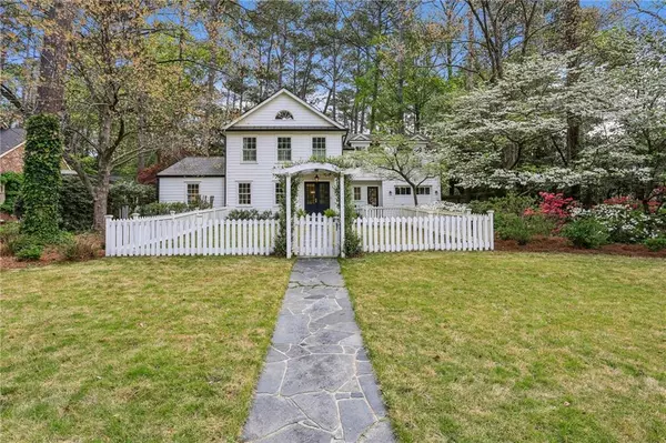 2415 Oldfield RD NW, Atlanta, GA 30327