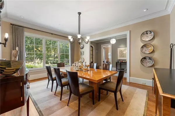 Atlanta, GA 30342,5178 S Trimble RD