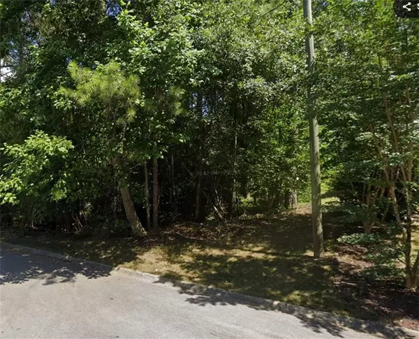 3840 Mountain Cove RD, Snellville, GA 30039