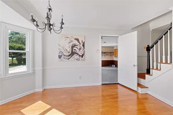 Snellville, GA 30078,2462 CHIMNEY TOP LN