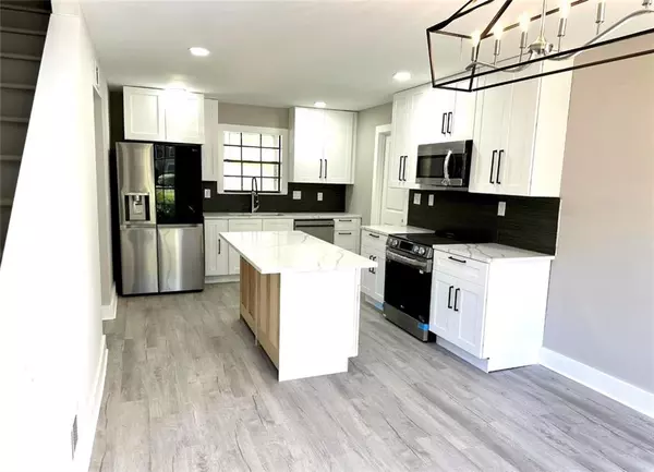 Marietta, GA 30068,2834 Clearbrook DR