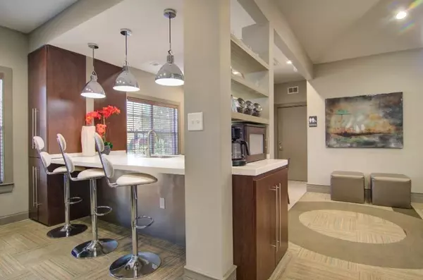 Dunwoody, GA 30338,1970 Peachford RD #06204