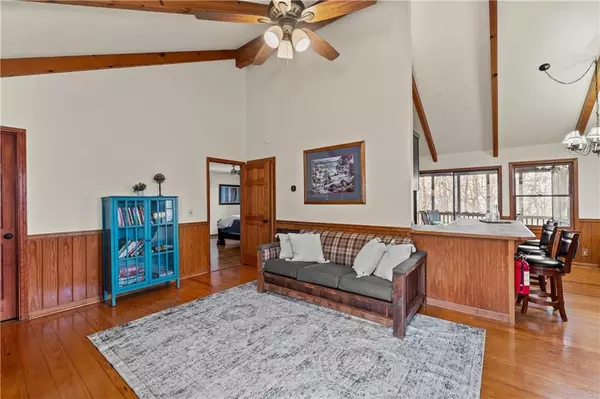 Ellijay, GA 30536,986 Mountain Oak RD