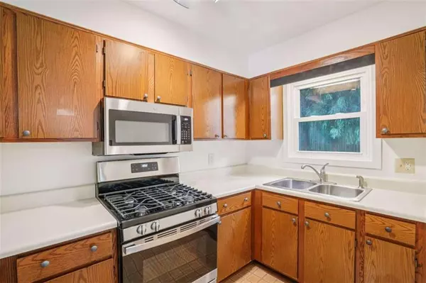 Snellville, GA 30039,7898 Norris Lake RD