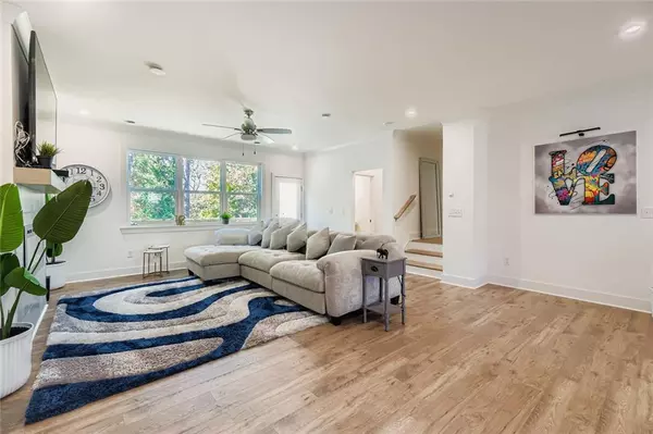 Decatur, GA 30032,3423 Catalan ALY