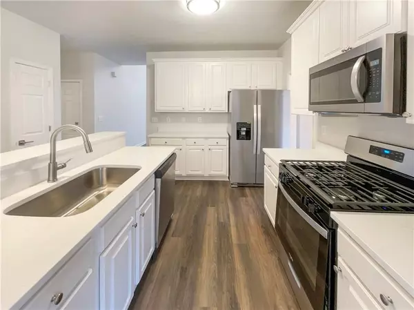 Atlanta, GA 30331,1817 Lake Cove DR SW