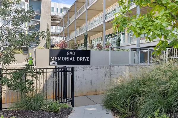 Atlanta, GA 30316,890 Memorial Drive DR SE #107