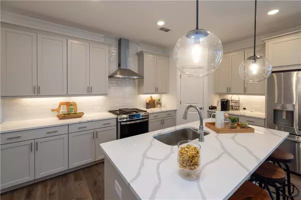 Johns Creek, GA 30022,1019 Crown Oak ST #51