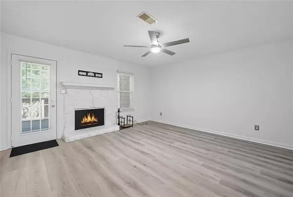 Peachtree Corners, GA 30092,6615 Sienna CT