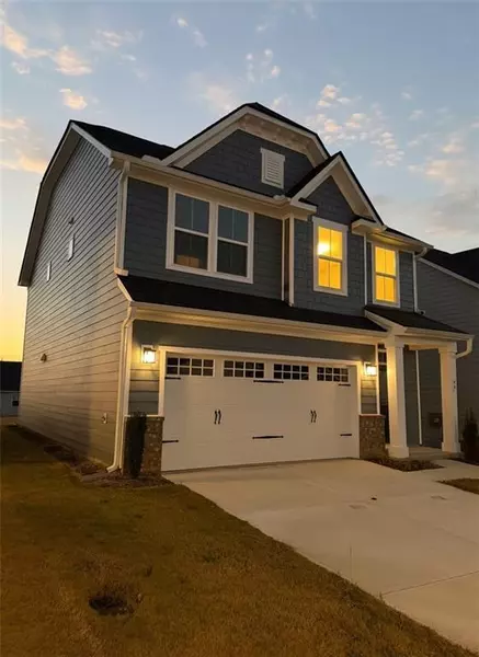 46 Storm LN, Hoschton, GA 30548