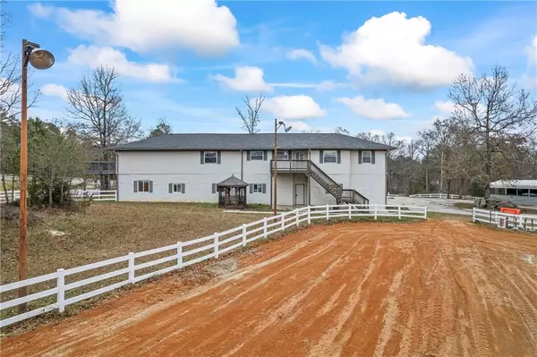 2150 Smyrna Ridge CT SW, Conyers, GA 30094