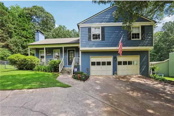 9725 Kings RD, Gainesville, GA 30506