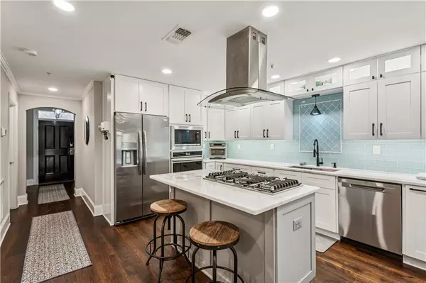 Roswell, GA 30075,3120 Overland DR