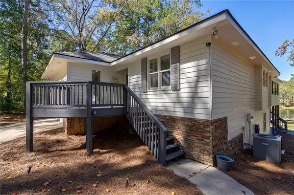 White Plains, GA 30678,1691 White Oak DR