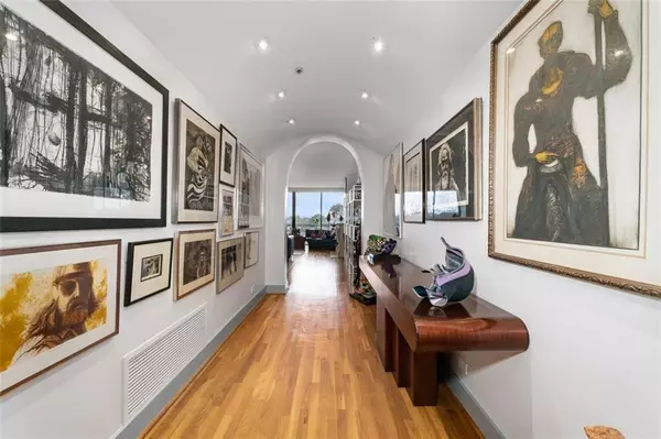 Atlanta, GA 30305,2660 Peachtree RD NW #9G