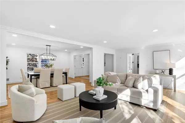 Dunwoody, GA 30338,5092 Hidden Branches CIR