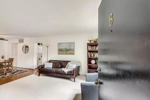 Decatur, GA 30030,510 Coventry RD #19B