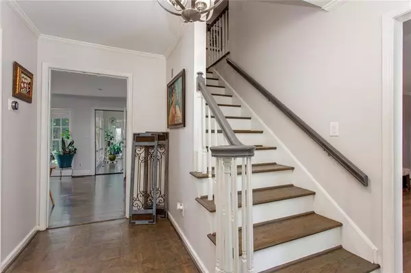 Dunwoody, GA 30338,5542 Whitewood CT