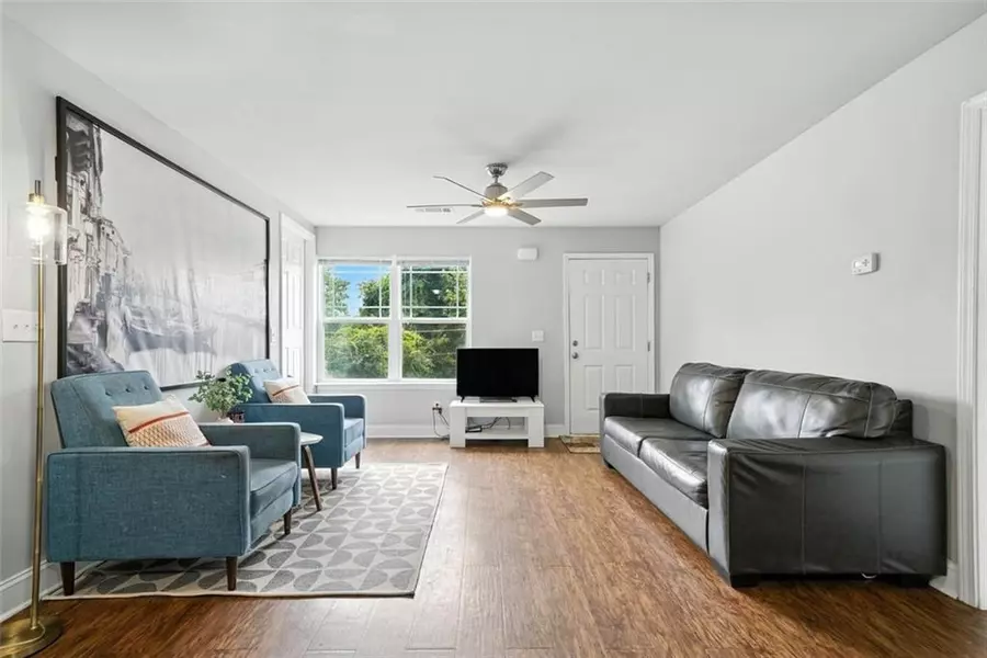 2195 Pinetree DR, Cumming, GA 30041