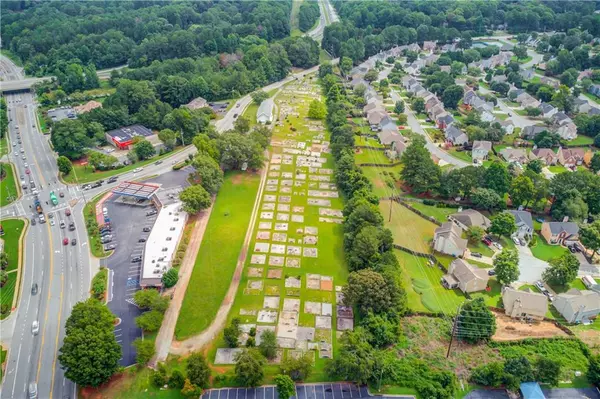 Snellville, GA 30078,925 Dogwood RD