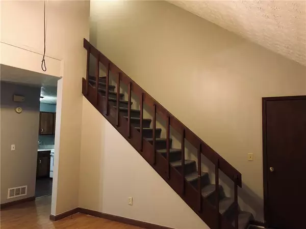 Norcross, GA 30093,1422 kings ridge dr